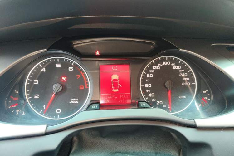 Used Audi A4L 2011 2.0 TFSI Standard Model Instrument Cluster