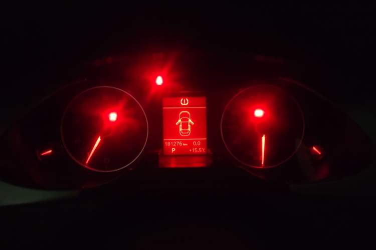 Used Audi A4L 2011 2.0 TFSI Luxury Model Instrument Cluster