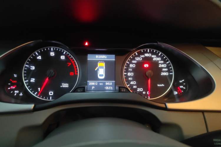 Used Audi A4L 2011 2.0 TFSI Luxury Model Instrument Cluster