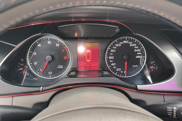 Used Audi A4L 2011 2.0 TFSI Standard Model Instrument Cluster