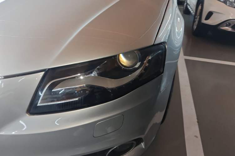 Used Audi A4L 2011 2.0 TFSI Standard Model Left Front Headlight