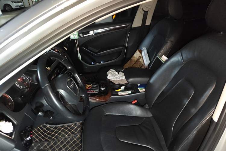 Used Audi A4L 2011 2.0 TFSI Technology Edition Left Front Seat