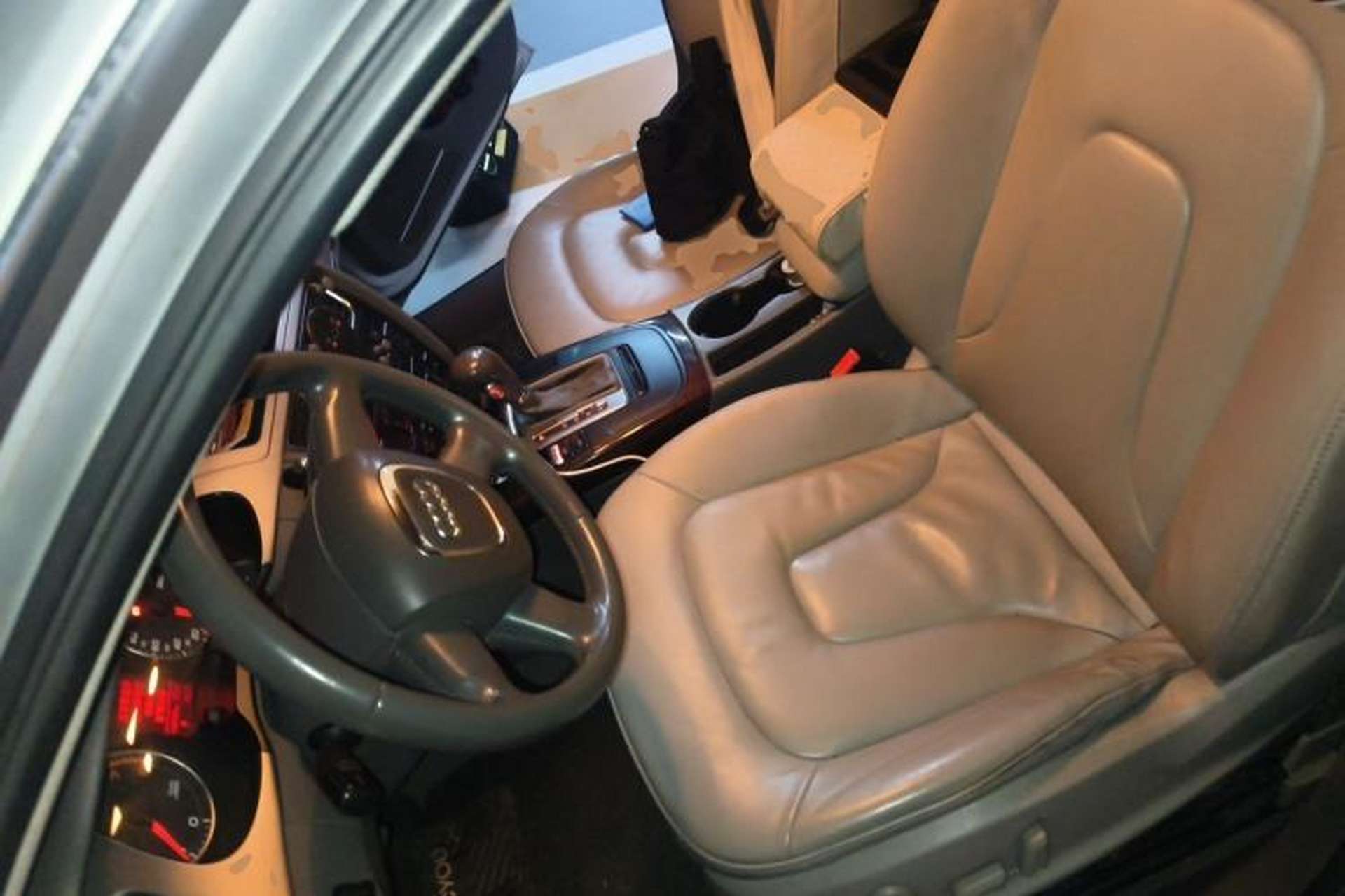 Used Audi A4L 2011 2.0 TFSI Comfort Model Left Front Seat