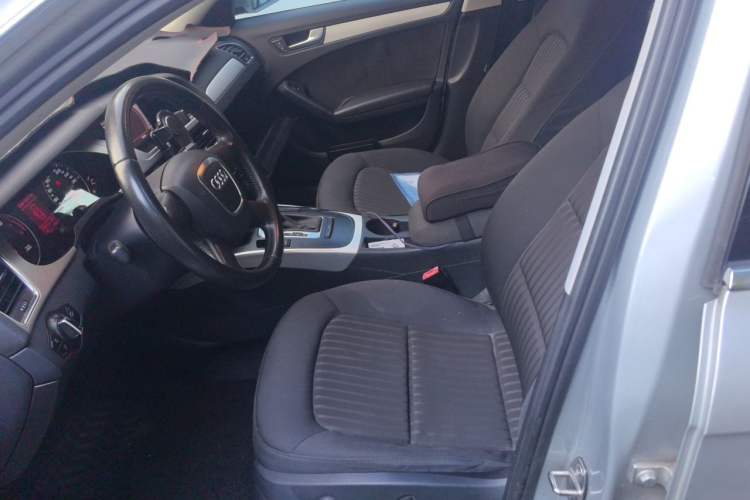 Used Audi A4L 2011 2.0 TFSI Standard Model Left Front Seat