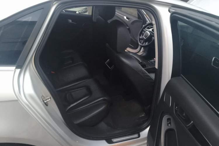 Used Audi A4L 2011 2.0 TFSI Standard Model Left Rear Seat