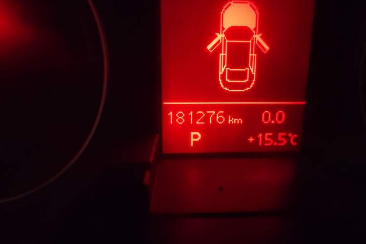 Used Audi A4L 2011 2.0 TFSI Luxury Model Odometer Close Up