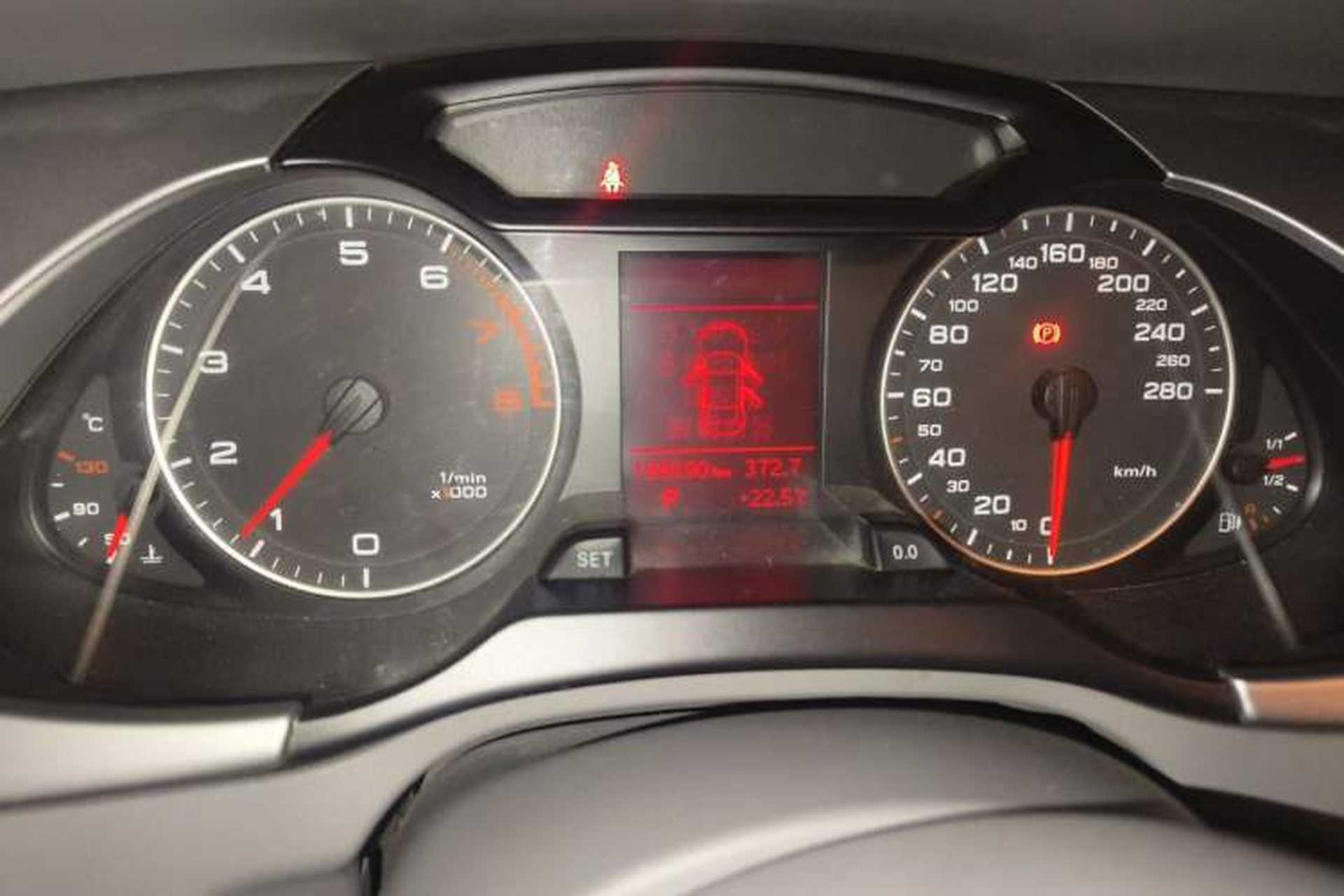 Used Audi A4L 2011 2.0 TFSI Comfort Model Odometer Close Up