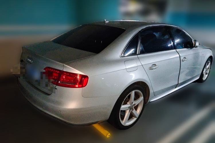 Used Audi A4L 2011 2.0 TFSI Sport Edition Rear Right 45 Deg