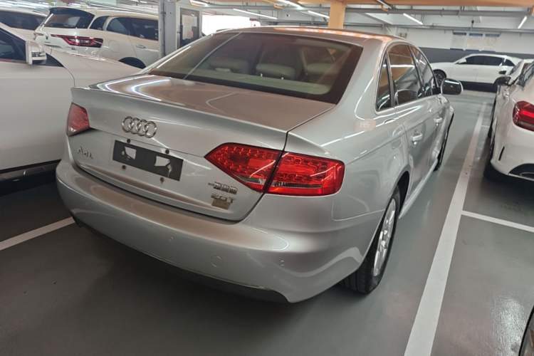 Used Audi A4L 2011 2.0 TFSI Standard Model Rear Right 45 Deg