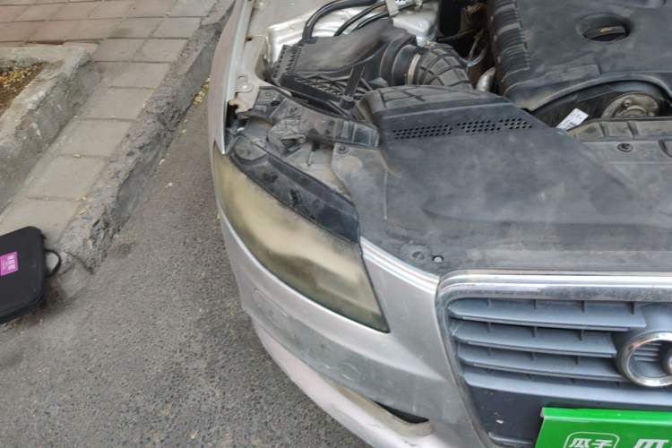 Used Audi A4L 2011 2.0 TFSI Standard Model Right Front Headlight