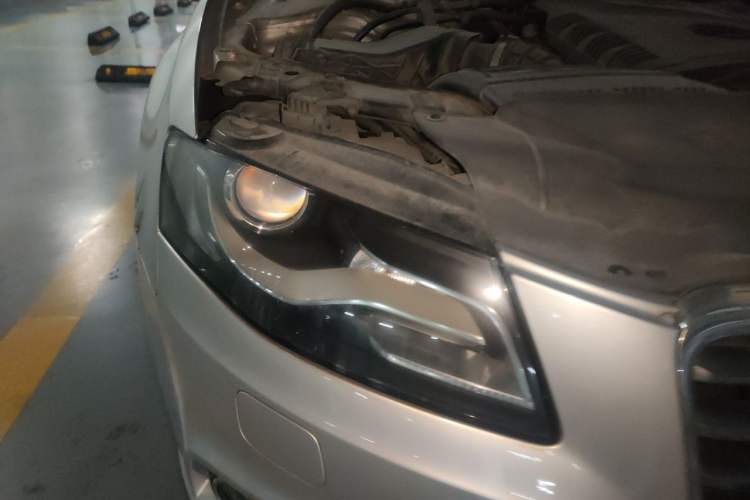 Used Audi A4L 2011 2.0 TFSI Comfort Model Right Front Headlight