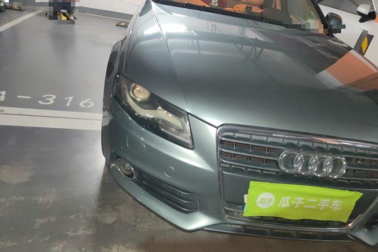 Used Audi A4L 2011 2.0 TFSI Luxury Model Right Front Headlight