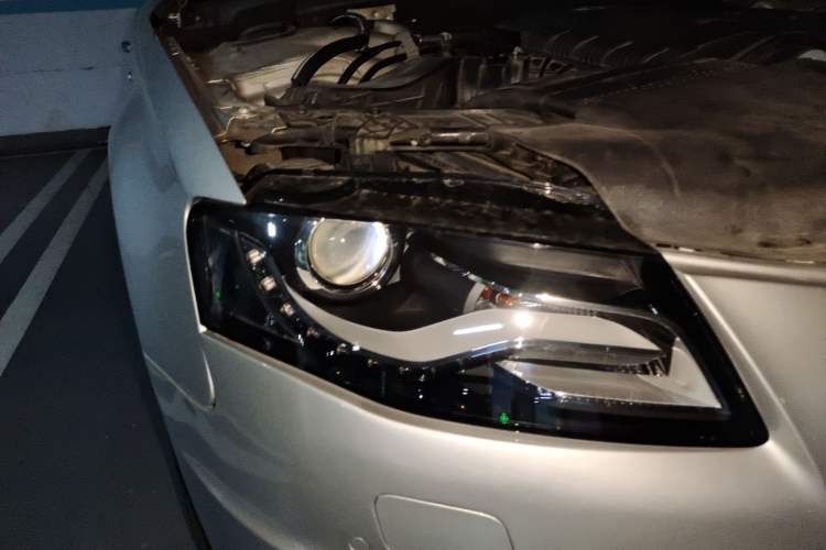 Used Audi A4L 2011 2.0 TFSI Sport Edition Right Front Headlight
