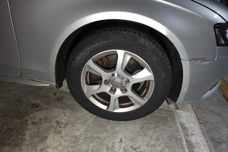Used Audi A4L 2011 2.0 TFSI Technology Edition Right Front Wheel Hub