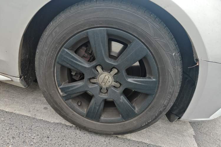 Used Audi A4L 2011 2.0 TFSI Comfort Model Right Front Wheel Hub