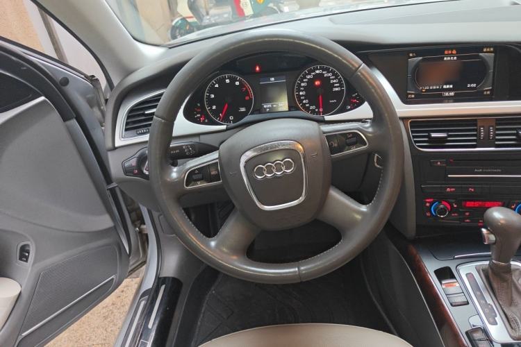 Used Audi A4L 2011 2.0 TFSI Technology Edition Steering Wheel