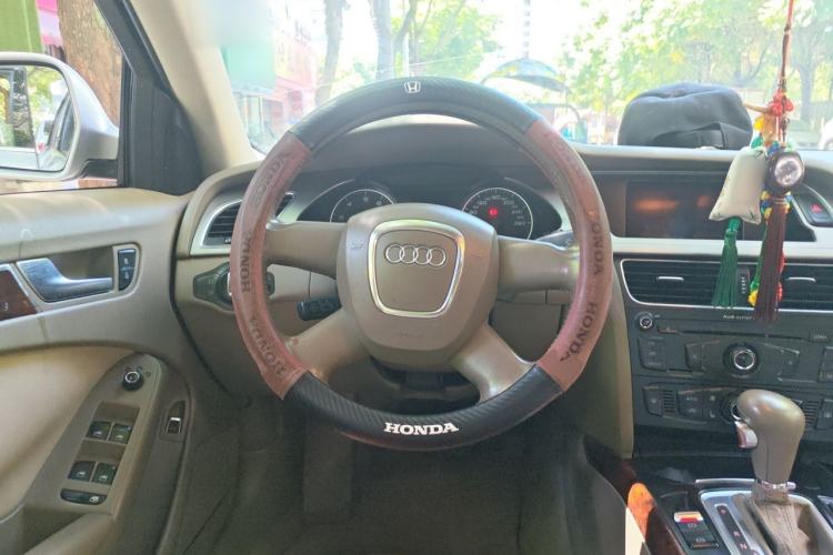 Used Audi A4L 2011 2.0 TFSI Comfort Model Steering Wheel