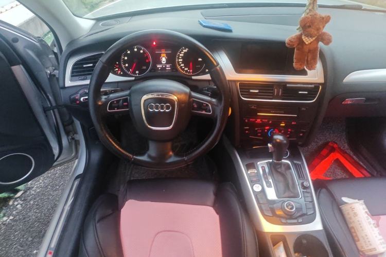 Used Audi A4L 2011 2.0 TFSI Sport Edition Steering Wheel