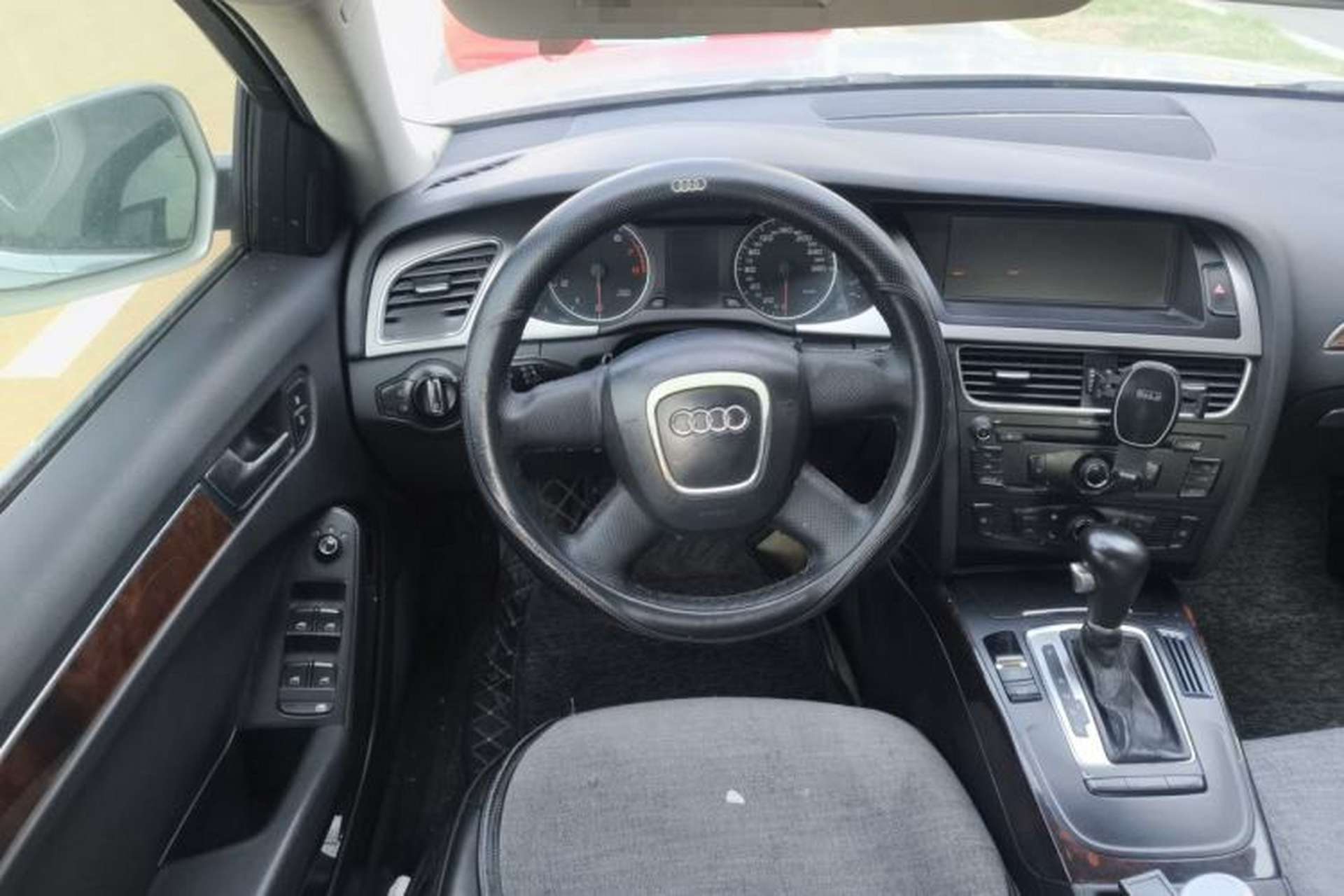 Used Audi A4L 2011 2.0 TFSI Comfort Model Steering Wheel
