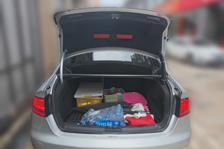 Used Audi A4L 2011 2.0 TFSI Technology Edition Trunk