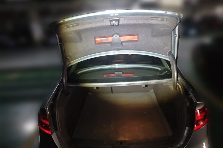 Used Audi A4L 2011 2.0 TFSI Sport Edition Trunk