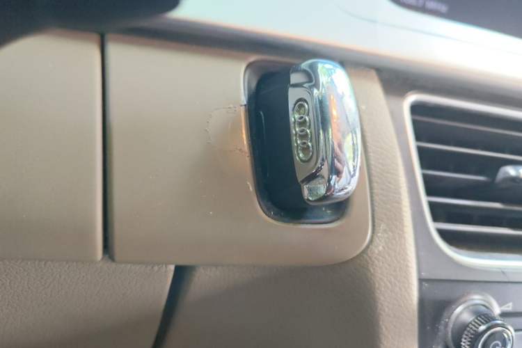 Used Audi A4L 2011 2.0 TFSI Comfort Model Vehicle Key