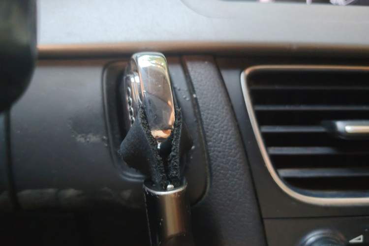 Used Audi A4L 2011 2.0 TFSI Standard Model Vehicle Key