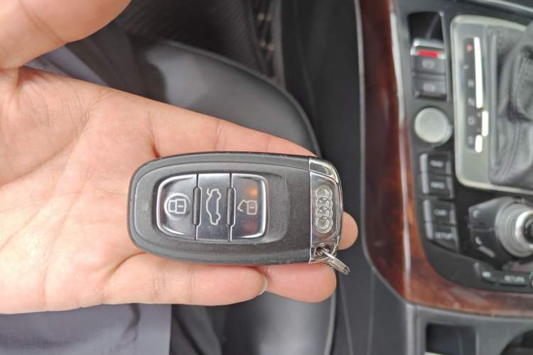 Used Audi A4L 2011 2.0 TFSI Luxury Model Vehicle Key