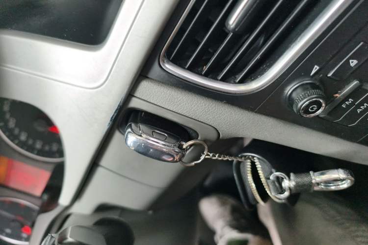 Used Audi A4L 2011 2.0 TFSI Comfort Model Vehicle Key