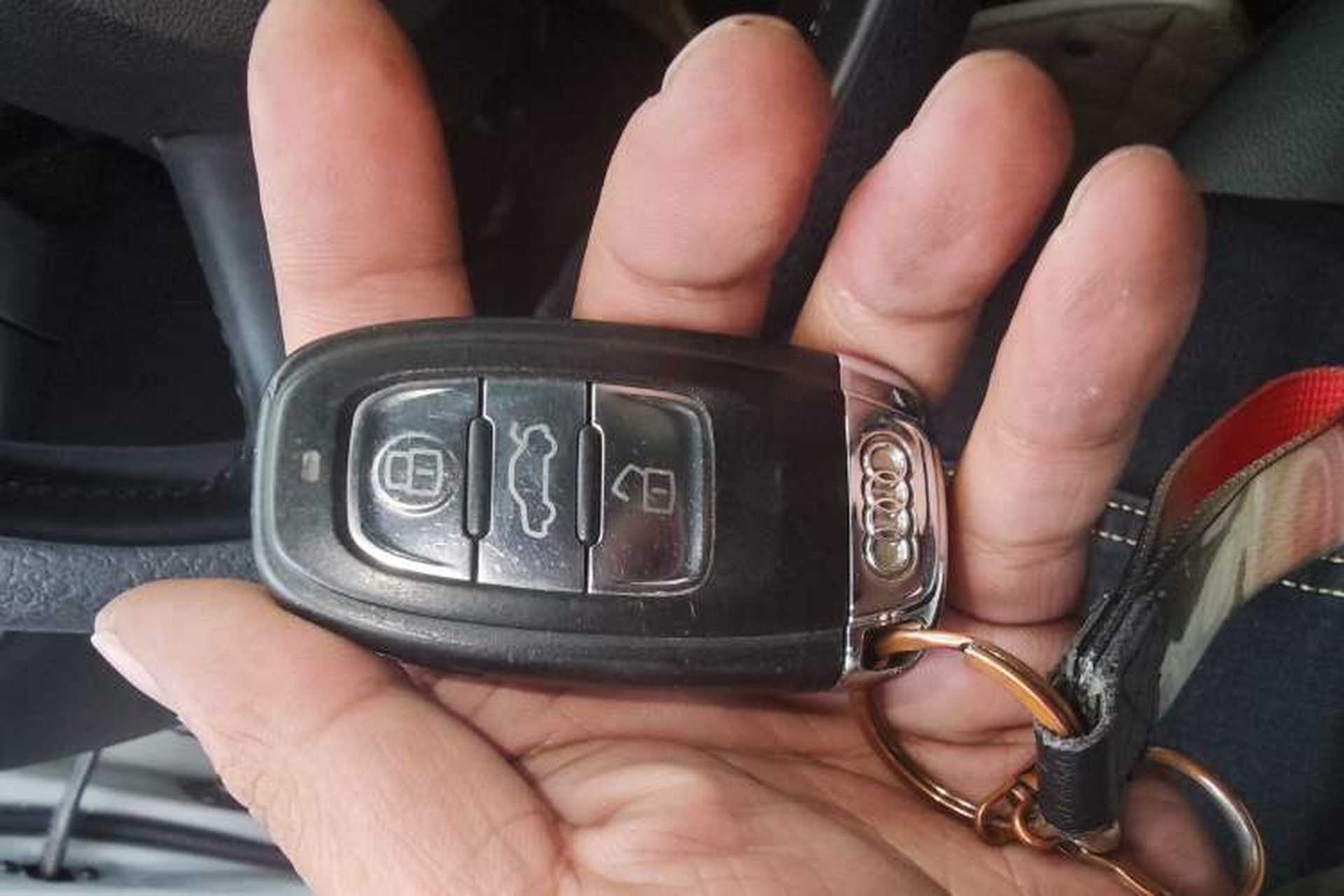 Used Audi A4L 2011 2.0 TFSI Comfort Model Vehicle Key