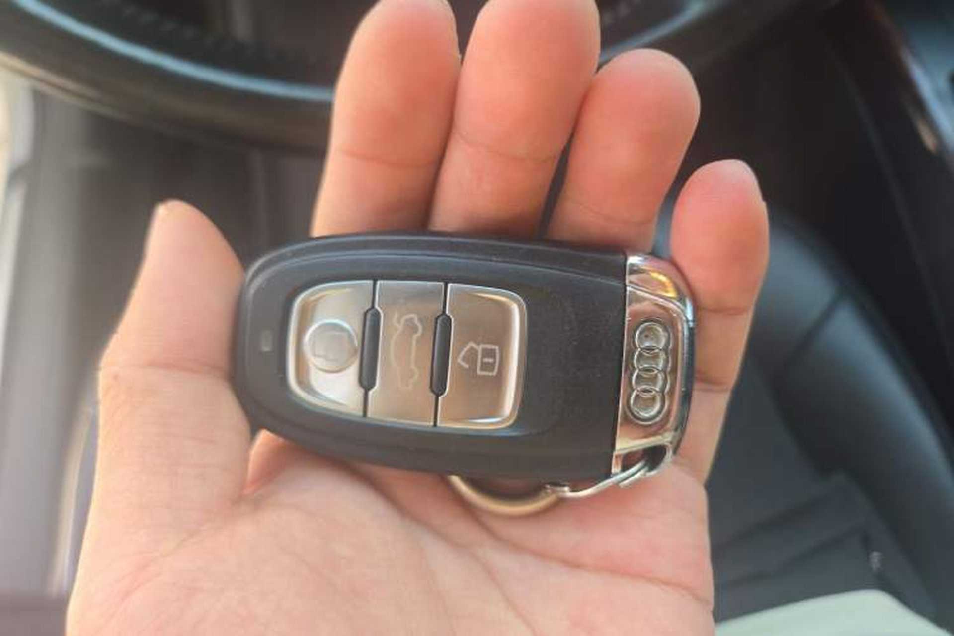 Used Audi A4L 2011 2.0 TFSI Luxury Model Vehicle Key