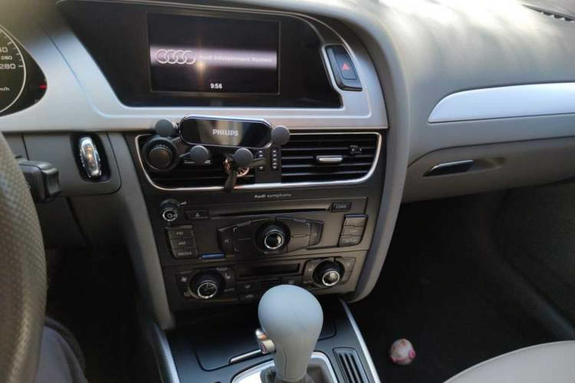 Used Audi A4L 2011 2.0 TFSI Comfort Model Audio And AC Panel