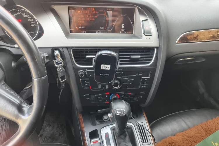 Used Audi A4L 2011 2.0 TFSI Comfort Model Audio And AC Panel