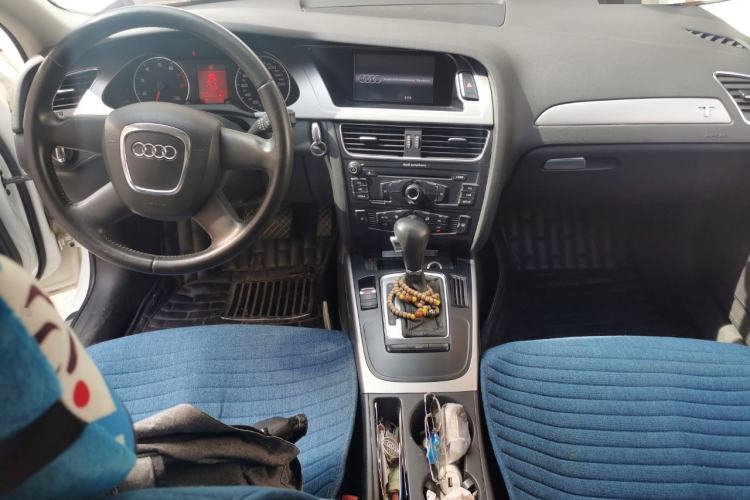 Used Audi A4L 2011 1.8 TFSI Comfort Model Center Console