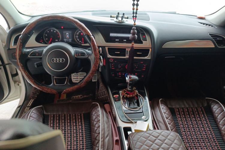 Used Audi A4L 2011 2.0 TFSI Standard Model Center Console