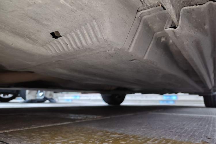 Used Audi A4L 2011 2.0 TFSI Standard Model Chassis Front Left