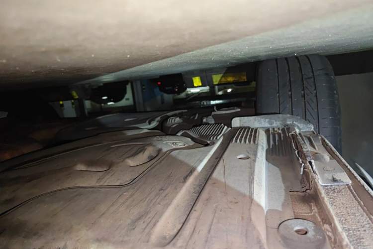 Used Audi A4L 2011 2.0 TFSI Comfort Model Chassis Front Left