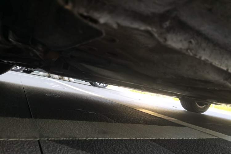 Used Audi A4L 2011 2.0 TFSI Standard Model Chassis Front Left