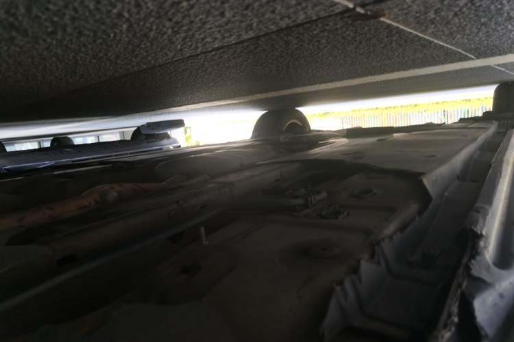 Used Audi A4L 2011 2.0 TFSI Standard Model Chassis Front Right