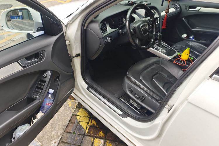 Used Audi A4L 2011 2.0 TFSI Standard Model Driver Seat