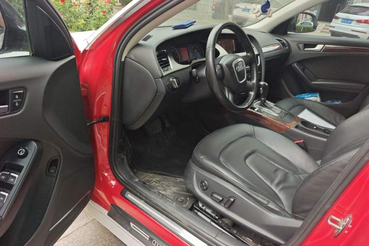 Used Audi A4L 2011 2.0 TFSI Standard Model Driver Seat