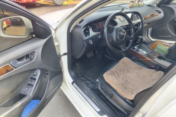 Used Audi A4L 2011 2.0 TFSI Comfort Model Driver Seat