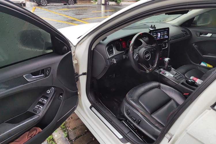 Used Audi A4L 2011 2.0 TFSI Standard Model Driver Seat