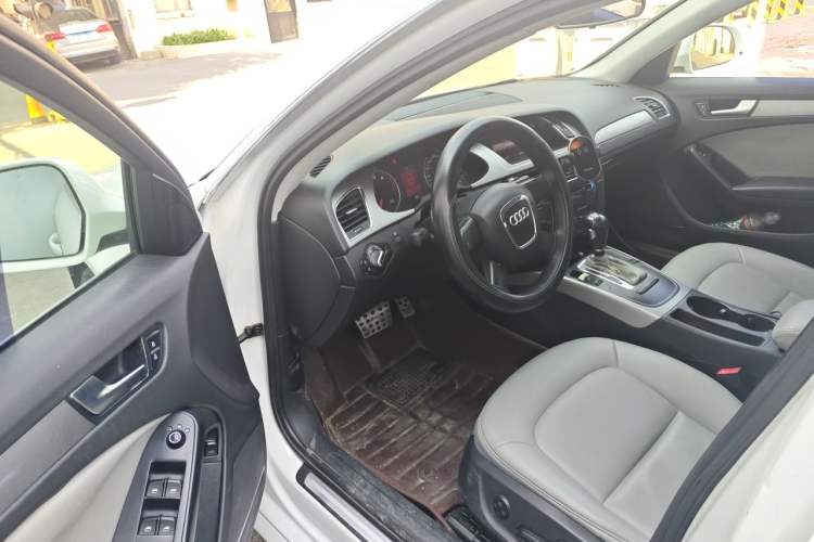 Used Audi A4L 2011 1.8 TFSI Comfort Model Driver Seat