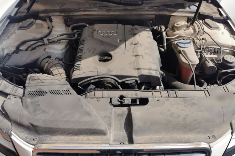 Used Audi A4L 2011 1.8 TFSI Comfort Model Engine Bay