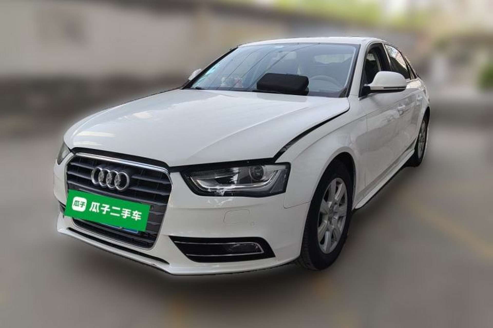 Used Audi A4L 2011 2.0 TFSI Standard Model Front Left 45 Deg