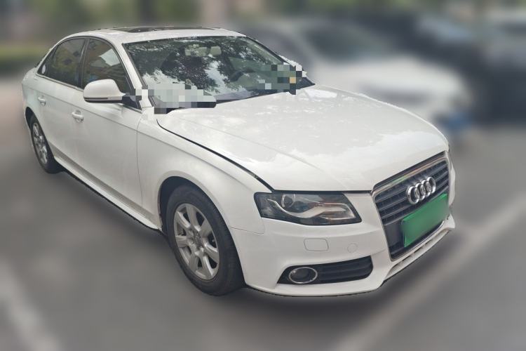 Used Audi A4L 2011 2.0 TFSI Standard Model Front Right 45 Deg