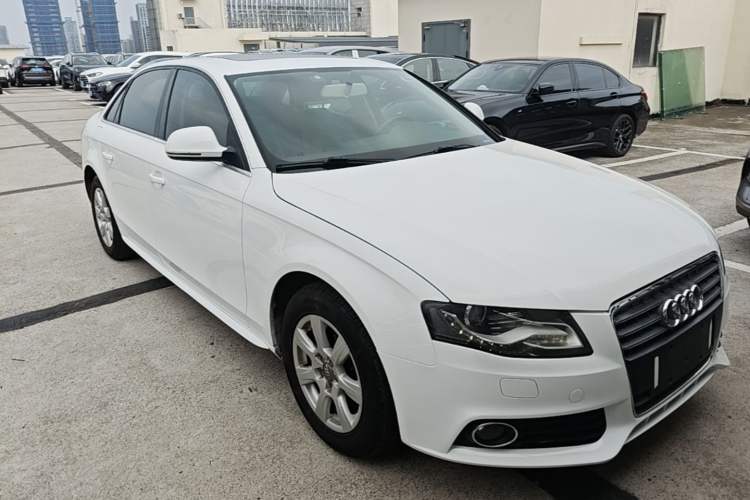 Used Audi A4L 2011 2.0 TFSI Comfort Model Front Right 45 Deg