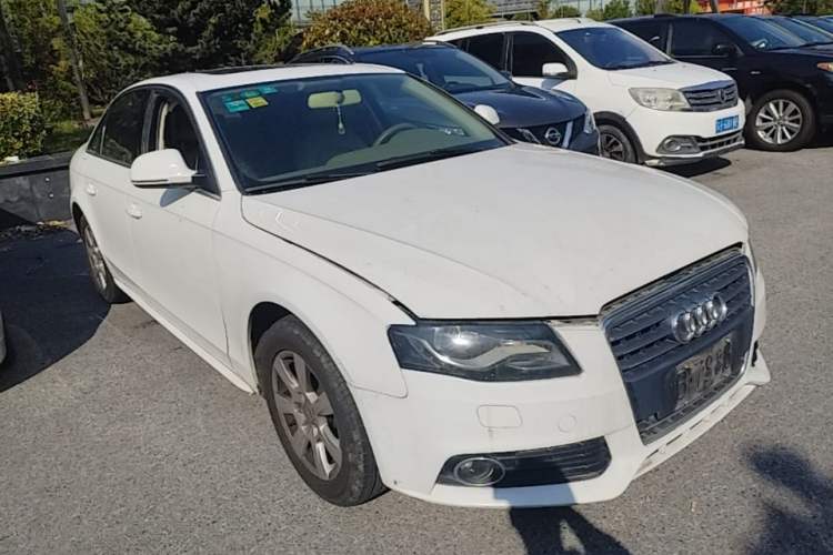 Used Audi A4L 2011 2.0 TFSI Comfort Model Front Right 45 Deg