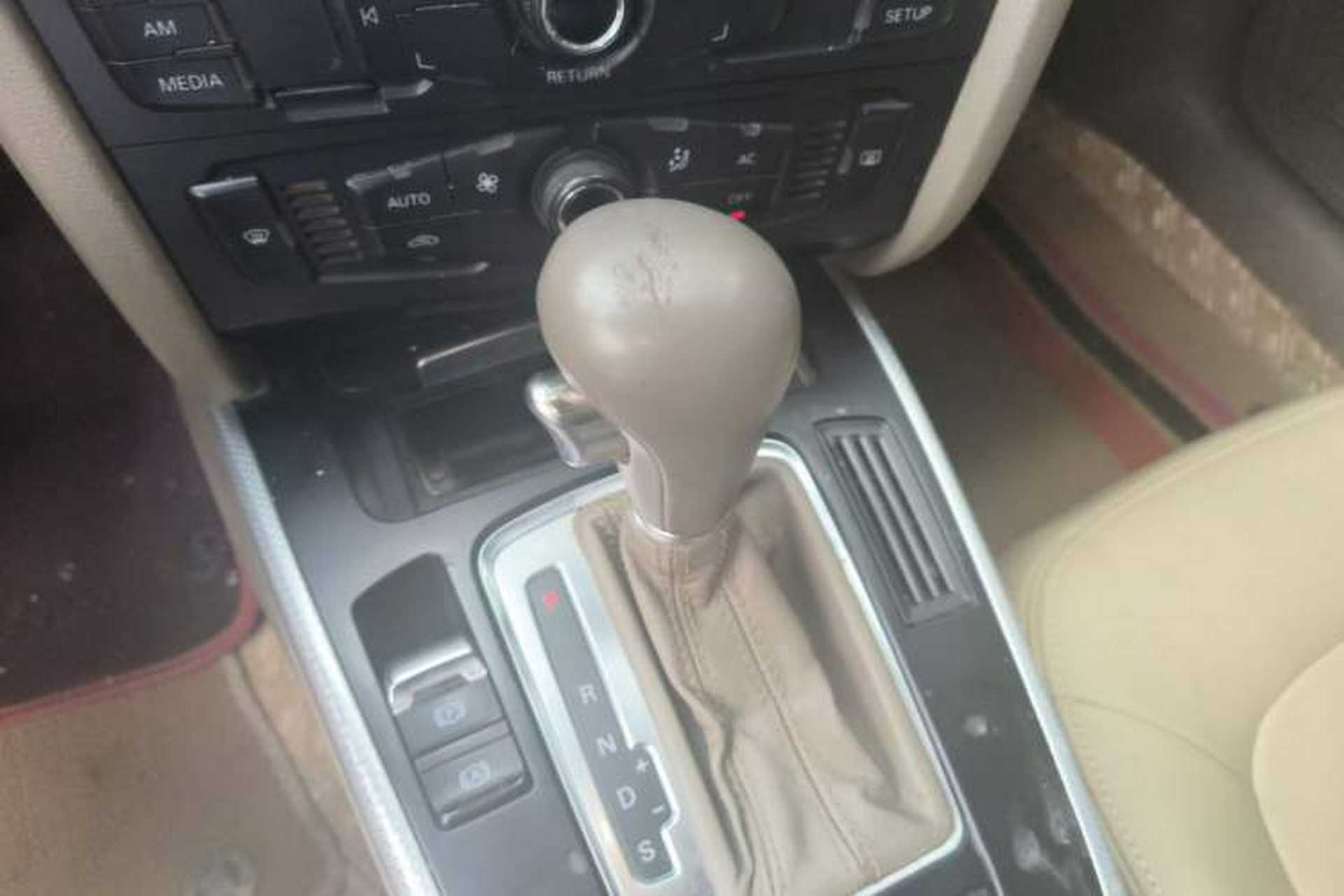Used Audi A4L 2011 2.0 TFSI Standard Model Gear Lever